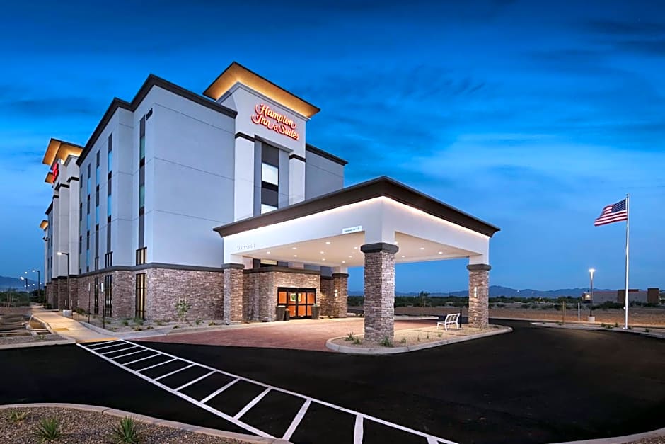 Hampton Inn & Suites